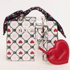 NEW Steve Madden Bevelyn Heart Handbag